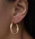 BRINCO DOURADO E CRAVEJADO